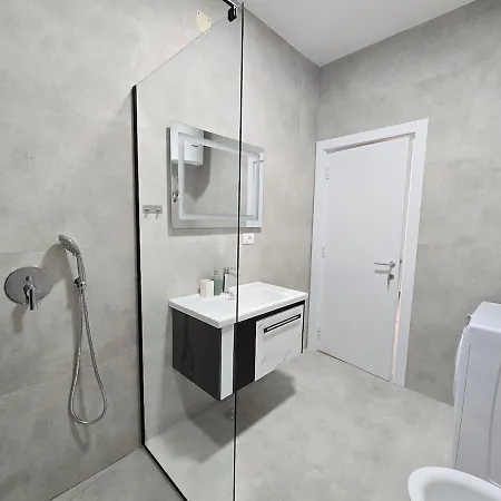 Comfort Tirana